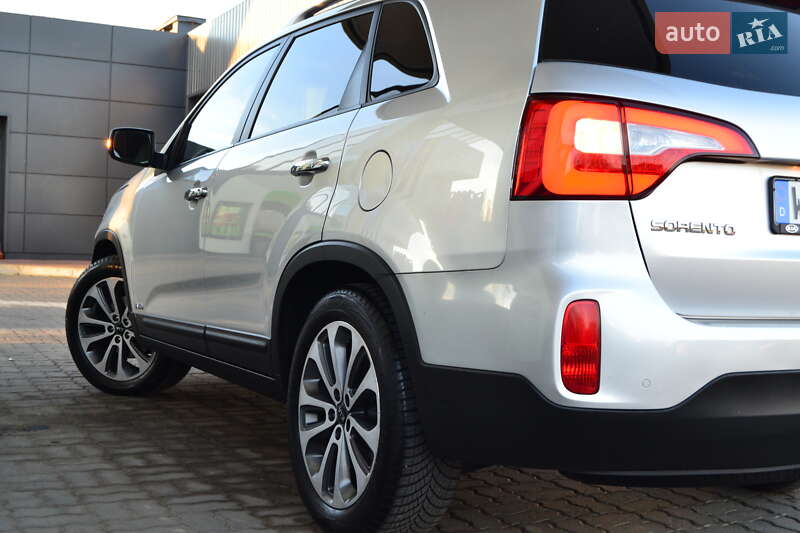 Внедорожник / Кроссовер Kia Sorento 2013 в Дрогобыче
