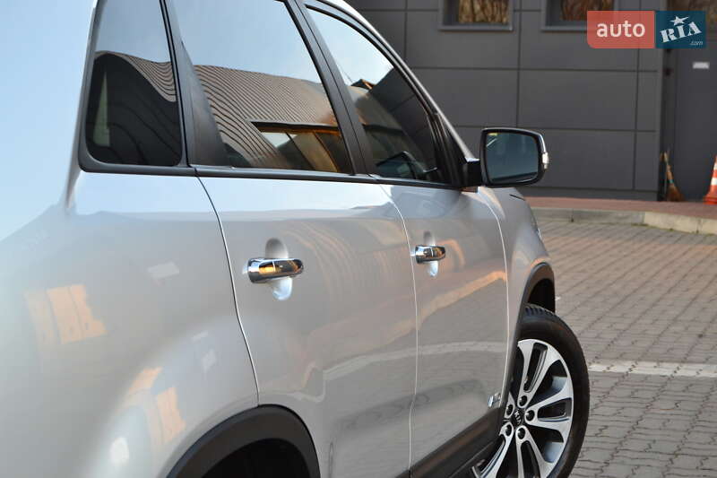Внедорожник / Кроссовер Kia Sorento 2013 в Дрогобыче