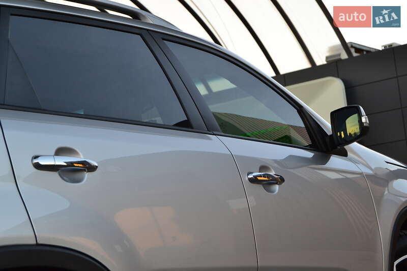 Внедорожник / Кроссовер Kia Sorento 2013 в Дрогобыче