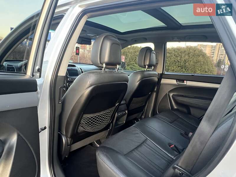 Внедорожник / Кроссовер Kia Sorento 2013 в Дрогобыче