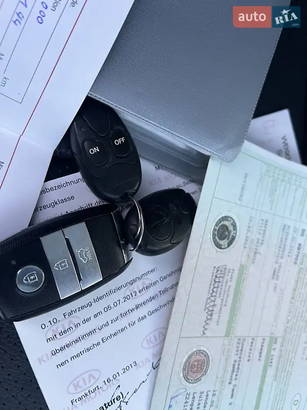 Внедорожник / Кроссовер Kia Sorento 2013 в Дрогобыче документ