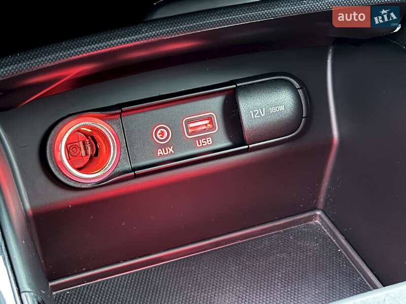 Внедорожник / Кроссовер Kia Sorento 2016 в Ковеле