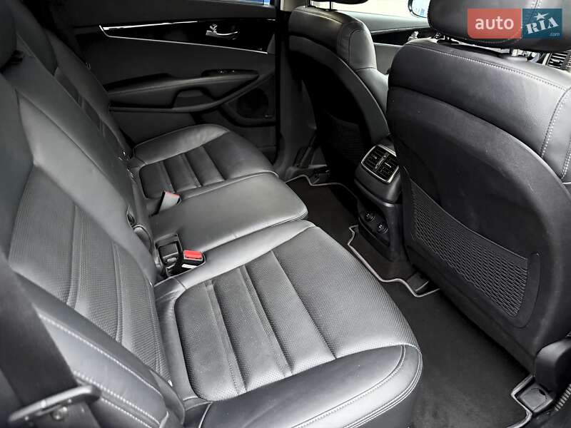 Внедорожник / Кроссовер Kia Sorento 2016 в Ковеле