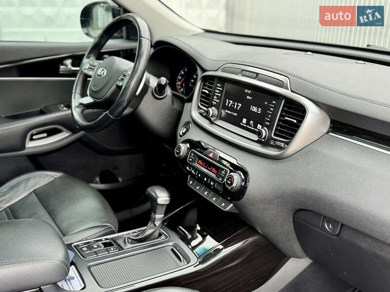 Внедорожник / Кроссовер Kia Sorento 2017 в Киеве фото 39 Внедорожник / Кроссовер Kia Sorento 2017 в Киеве