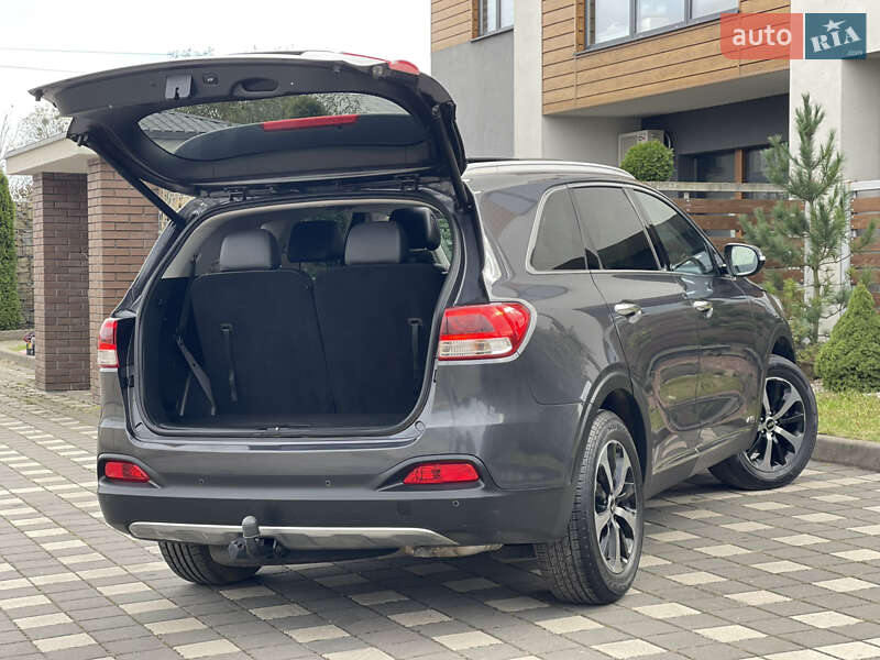 Внедорожник / Кроссовер Kia Sorento 2017 в Стрые