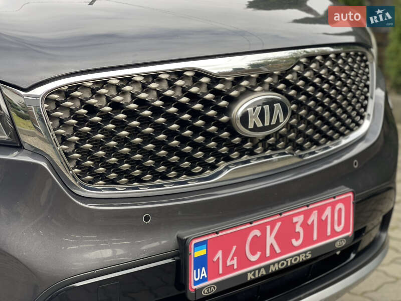 Внедорожник / Кроссовер Kia Sorento 2017 в Стрые