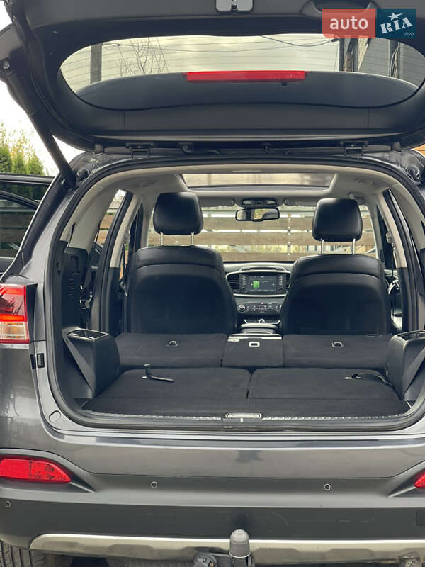 Внедорожник / Кроссовер Kia Sorento 2017 в Стрые