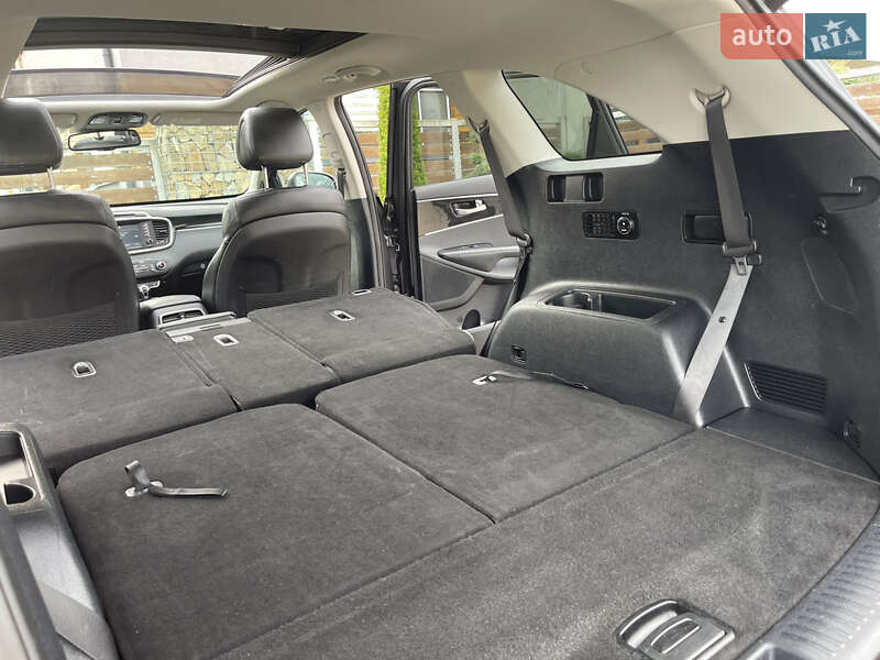 Внедорожник / Кроссовер Kia Sorento 2017 в Стрые