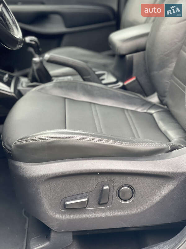 Внедорожник / Кроссовер Kia Sorento 2017 в Стрые