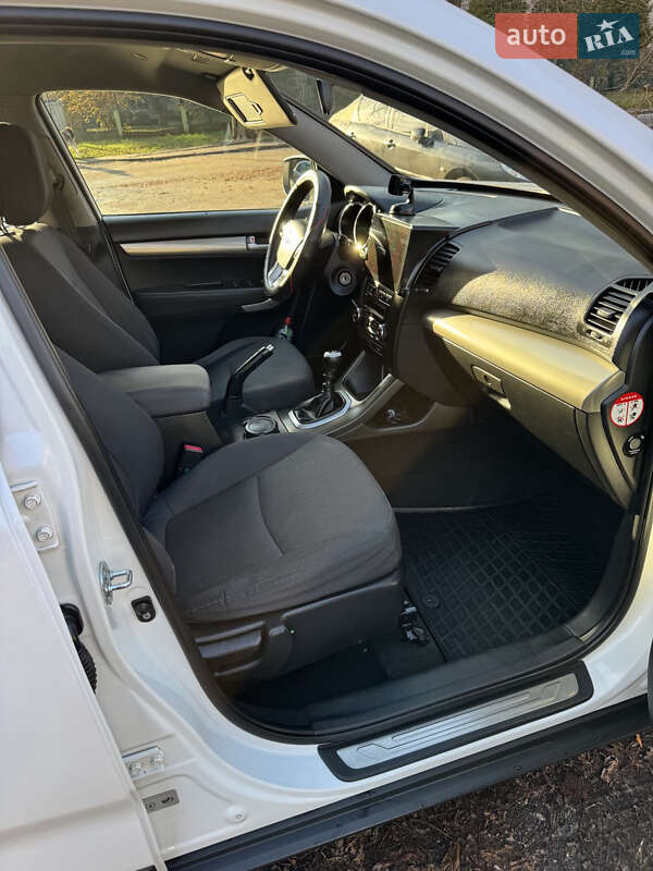 Позашляховик / Кросовер Kia Sorento 2012 в Запоріжжі