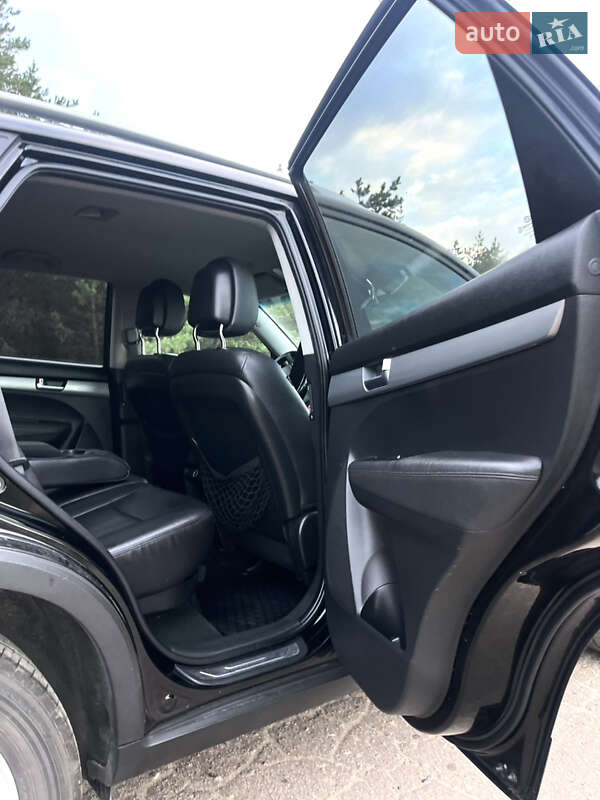 Внедорожник / Кроссовер Kia Sorento 2013 в Ахтырке