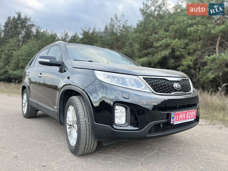Внедорожник / Кроссовер Kia Sorento 2013 в Ахтырке