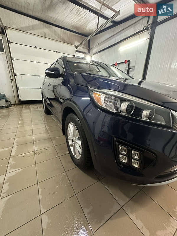 Внедорожник / Кроссовер Kia Sorento 2016 в Львове