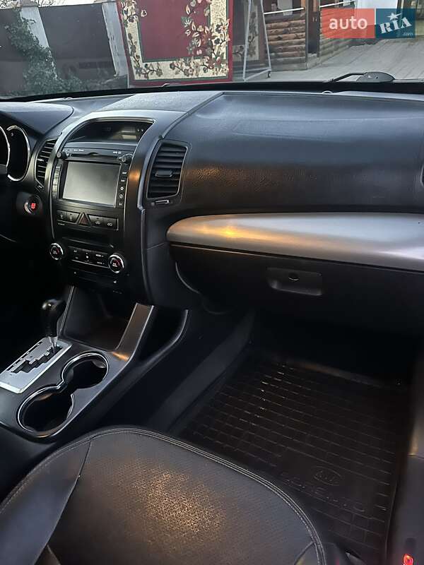 Внедорожник / Кроссовер Kia Sorento 2012 в Вознесенске фото 28 Внедорожник / Кроссовер Kia Sorento 2012 в Вознесенске