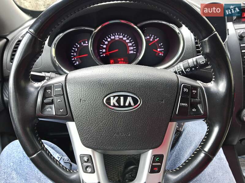 Позашляховик / Кросовер Kia Sorento 2011 в Іршанському