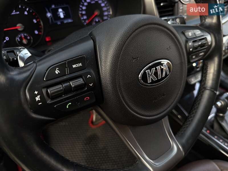 Внедорожник / Кроссовер Kia Sorento 2017 в Киеве