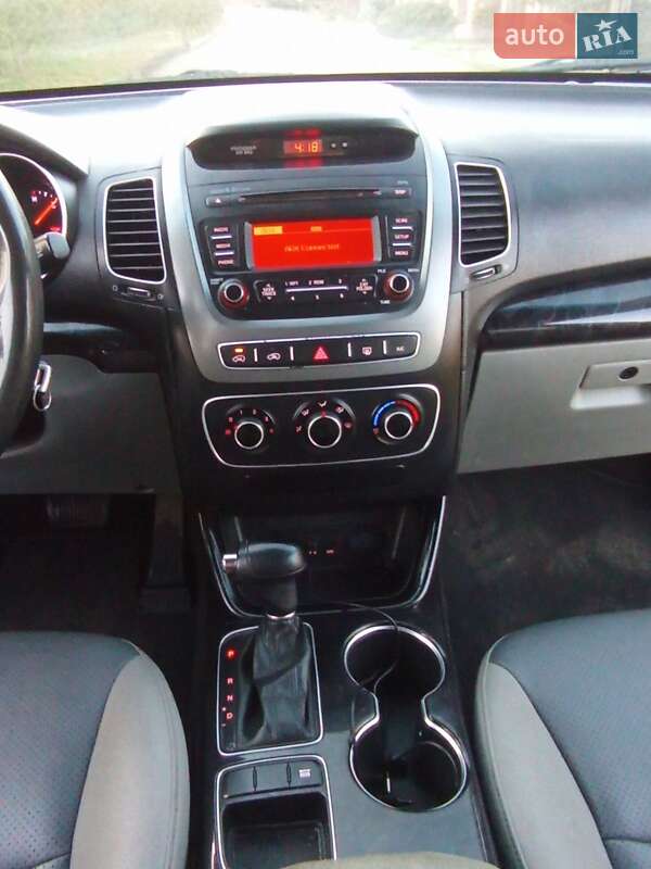 Позашляховик / Кросовер Kia Sorento 2014 в Чернівцях фото 16 Позашляховик / Кросовер Kia Sorento 2014 в Чернівцях