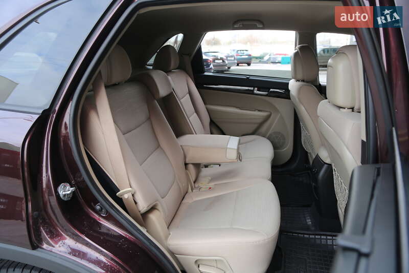 Внедорожник / Кроссовер Kia Sorento 2013 в Киеве