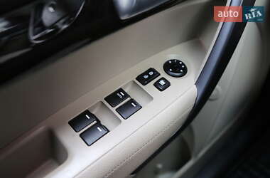 Внедорожник / Кроссовер Kia Sorento 2013 в Киеве