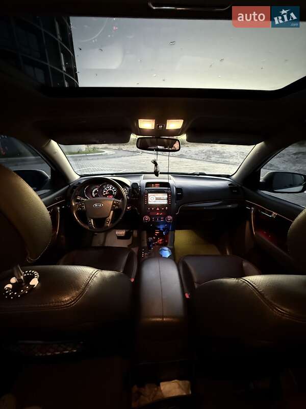 Внедорожник / Кроссовер Kia Sorento 2012 в Черкассах