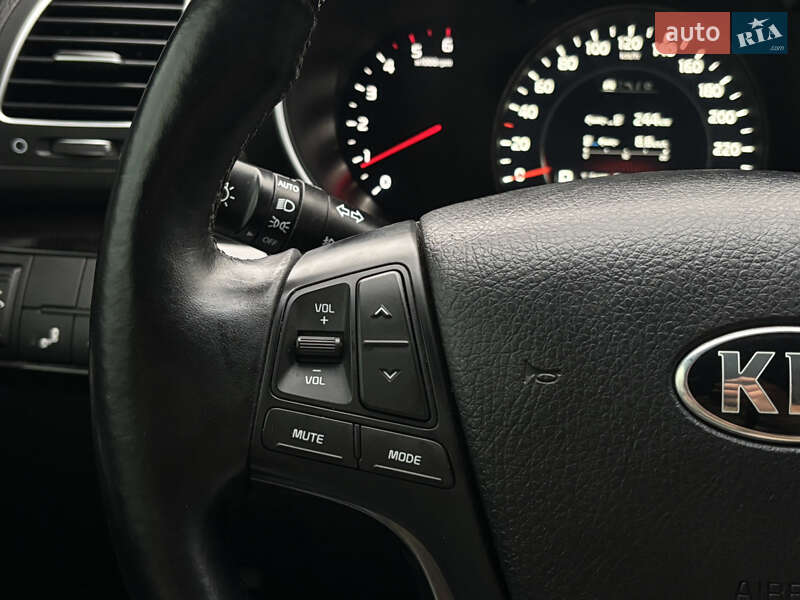 Позашляховик / Кросовер Kia Sorento 2014 в Миколаєві