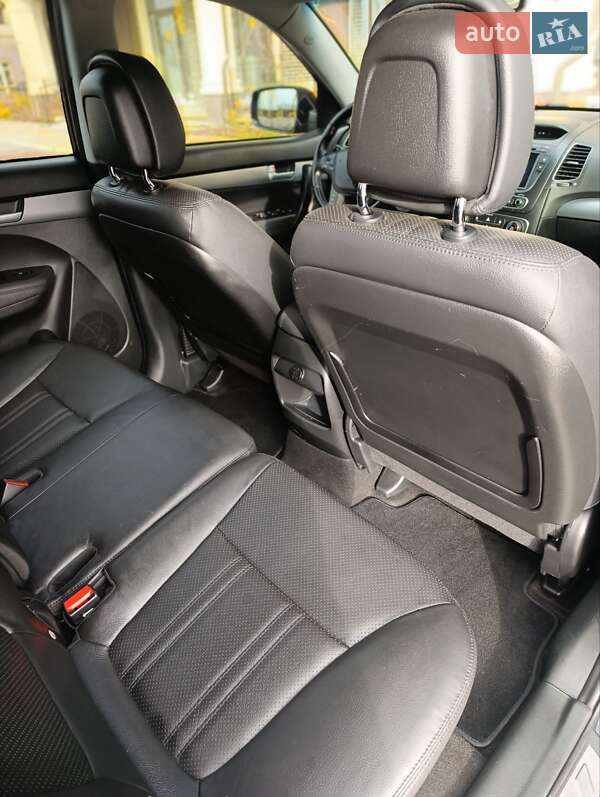 Позашляховик / Кросовер Kia Sorento 2014 в Києві