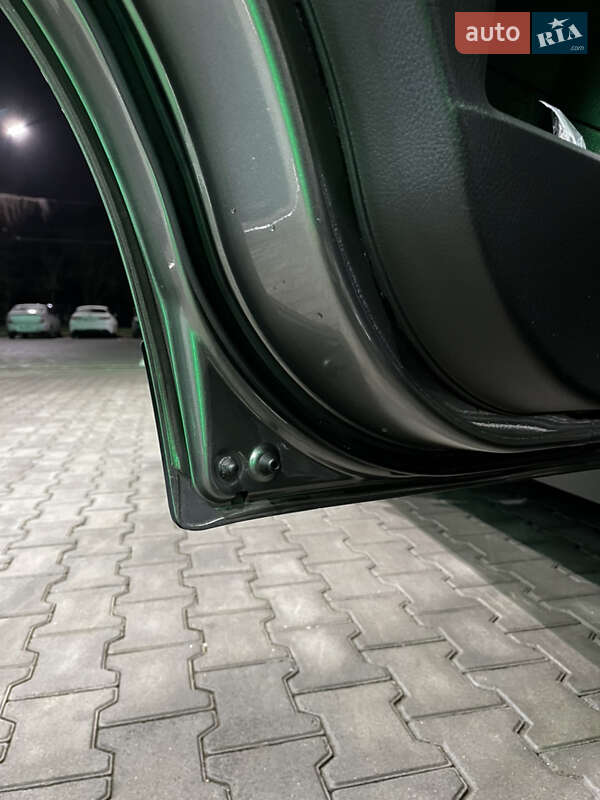 Позашляховик / Кросовер Kia Sorento 2012 в Одесі