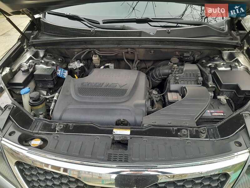 Позашляховик / Кросовер Kia Sorento 2012 в Полтаві