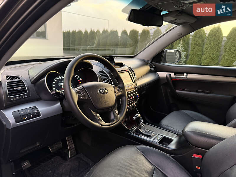 Позашляховик / Кросовер Kia Sorento 2013 в Рівному