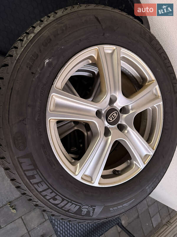 Позашляховик / Кросовер Kia Sorento 2013 в Рівному