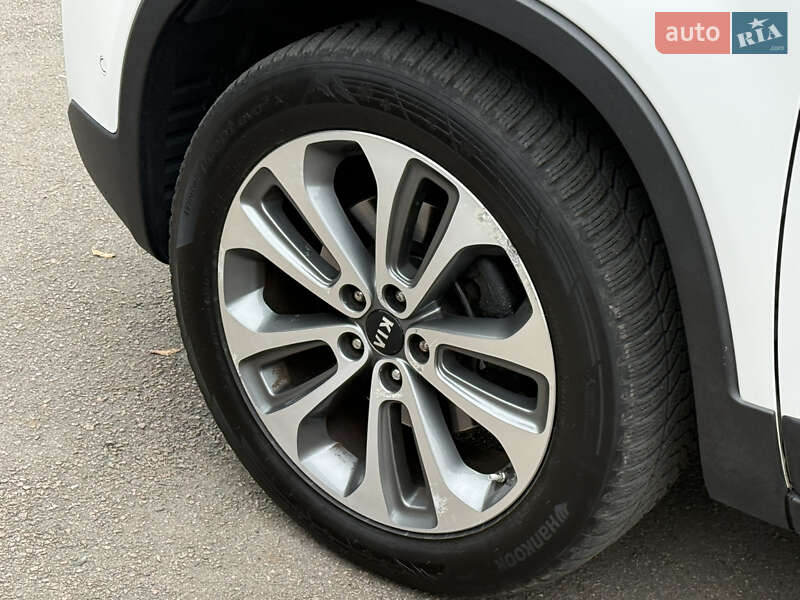 Внедорожник / Кроссовер Kia Sorento 2015 в Ровно