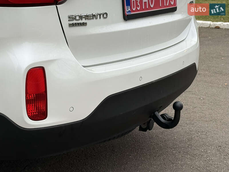 Внедорожник / Кроссовер Kia Sorento 2015 в Ровно