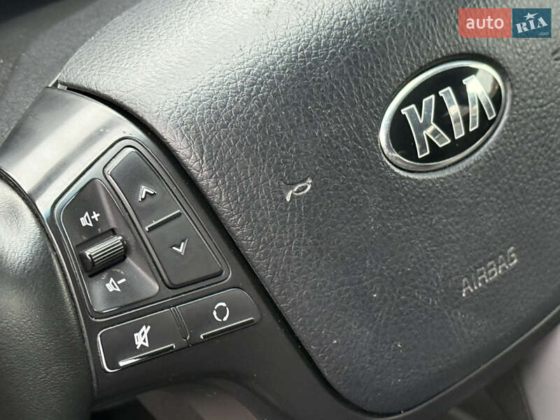 Внедорожник / Кроссовер Kia Sorento 2015 в Ровно