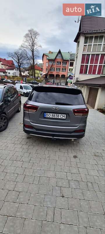 Внедорожник / Кроссовер Kia Sorento 2015 в Яремче