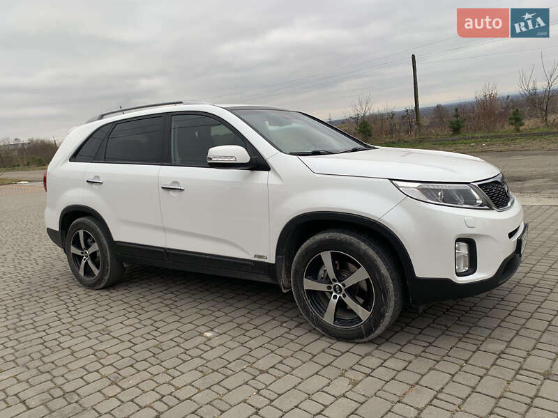 Позашляховик / Кросовер Kia Sorento 2014 в Миколаєві