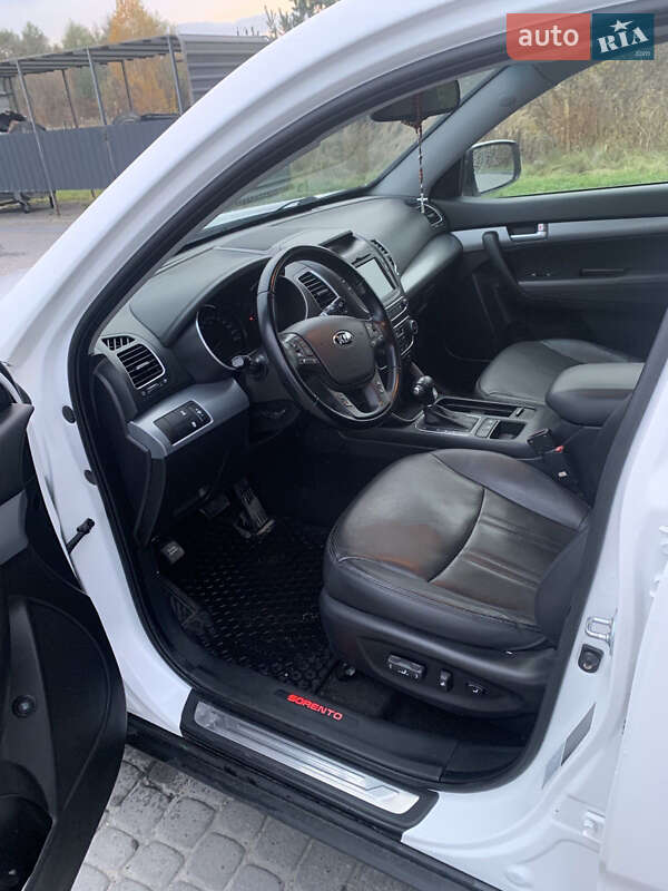 Позашляховик / Кросовер Kia Sorento 2014 в Миколаєві