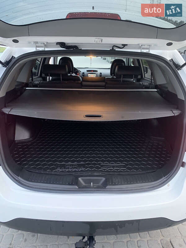 Позашляховик / Кросовер Kia Sorento 2014 в Миколаєві