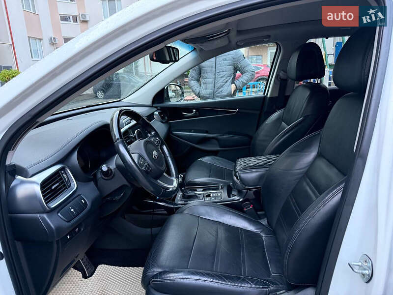 Внедорожник / Кроссовер Kia Sorento 2016 в Ужгороде