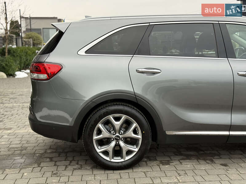 Позашляховик / Кросовер Kia Sorento 2015 в Стрию