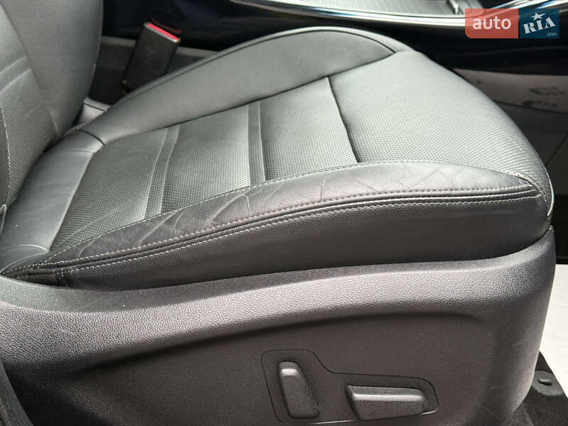 Позашляховик / Кросовер Kia Sorento 2015 в Стрию