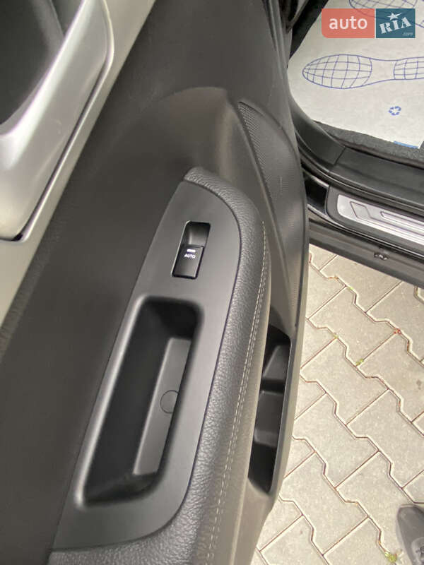 Внедорожник / Кроссовер Kia Sorento 2012 в Дрогобыче фото 34 Внедорожник / Кроссовер Kia Sorento 2012 в Дрогобыче