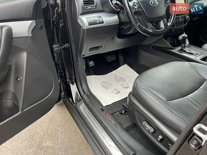 Внедорожник / Кроссовер Kia Sorento 2014 в Радивилове
