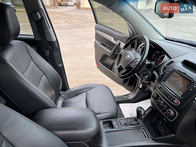 Внедорожник / Кроссовер Kia Sorento 2014 в Радивилове