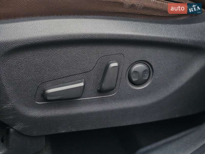 Внедорожник / Кроссовер Kia Sorento 2016 в Киеве