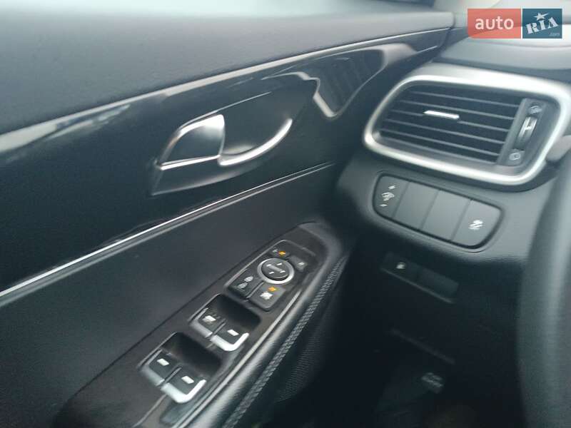 Позашляховик / Кросовер Kia Sorento 2016 в Ірпені фото 10 Позашляховик / Кросовер Kia Sorento 2016 в Ірпені