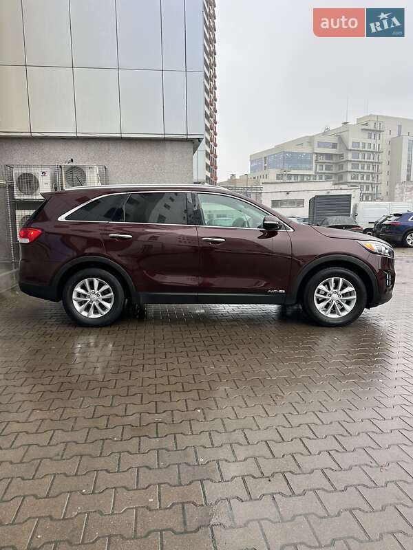 Позашляховик / Кросовер Kia Sorento 2017 в Києві фото 7 Позашляховик / Кросовер Kia Sorento 2017 в Києві