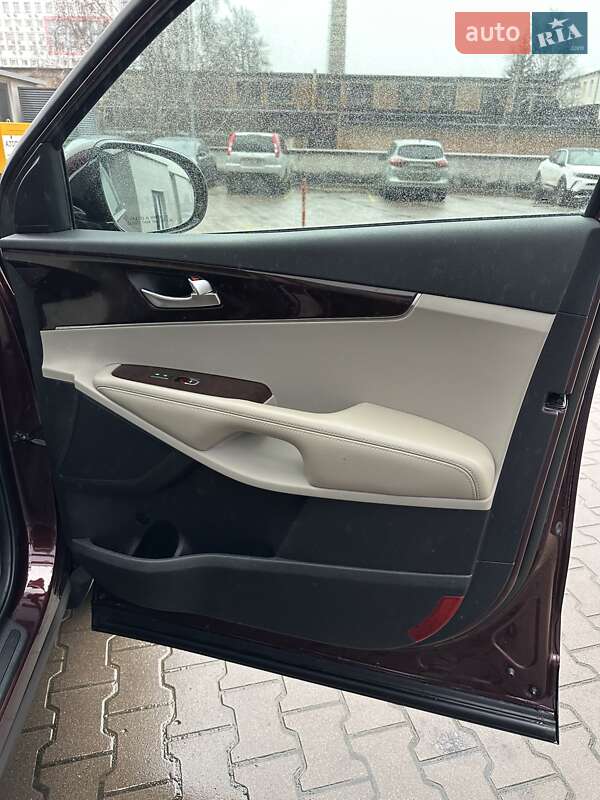 Позашляховик / Кросовер Kia Sorento 2017 в Києві фото 19 Позашляховик / Кросовер Kia Sorento 2017 в Києві