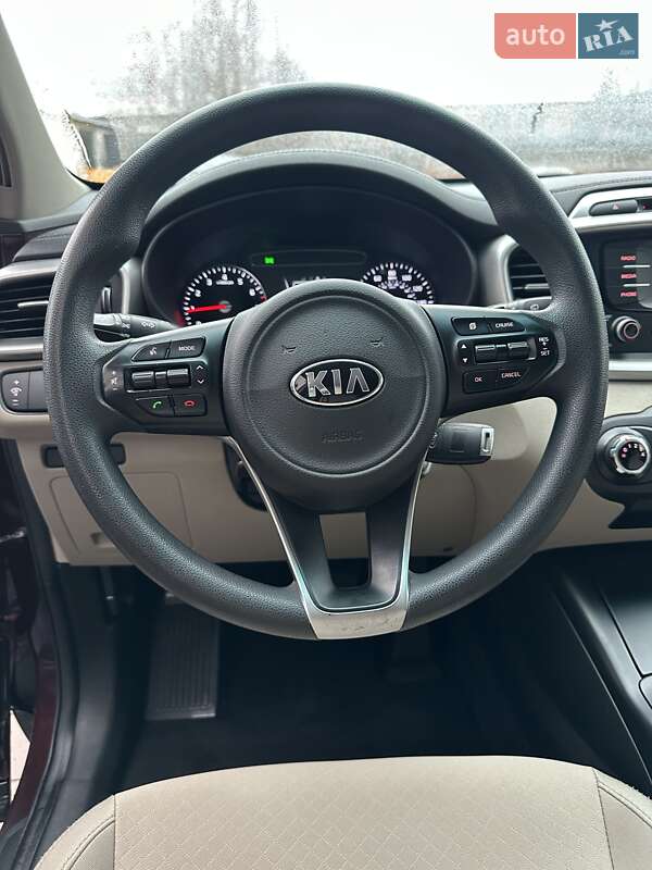 Позашляховик / Кросовер Kia Sorento 2017 в Києві фото 30 Позашляховик / Кросовер Kia Sorento 2017 в Києві