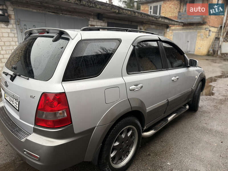 Позашляховик / Кросовер Kia Sorento 2006 в Києві