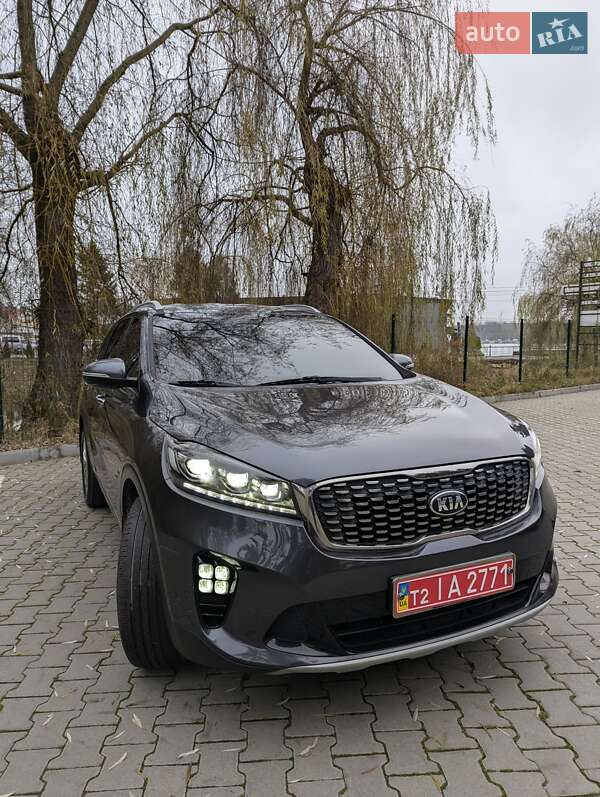 Внедорожник / Кроссовер Kia Sorento 2017 в Тернополе